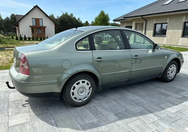 Volkswagen Passat cena 6500 przebieg: 286000, rok produkcji 2001 z Radomsko małe 22